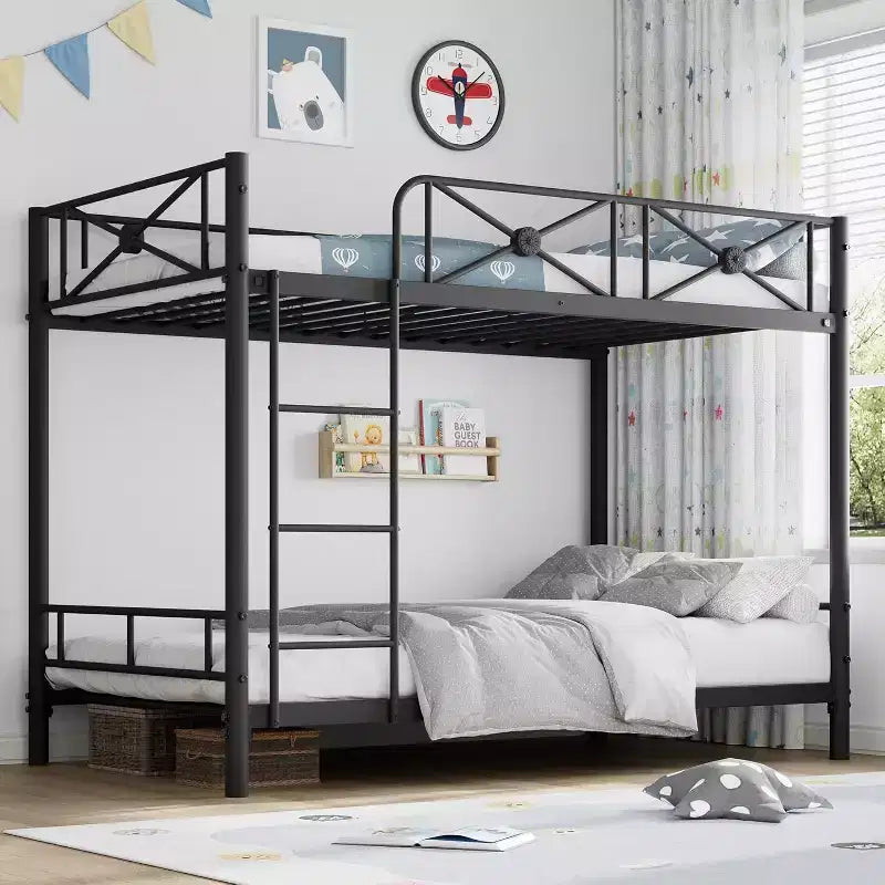 Letto a castello in metallo per 2 persone con ringhiere di sicurezza, grigio/bianco