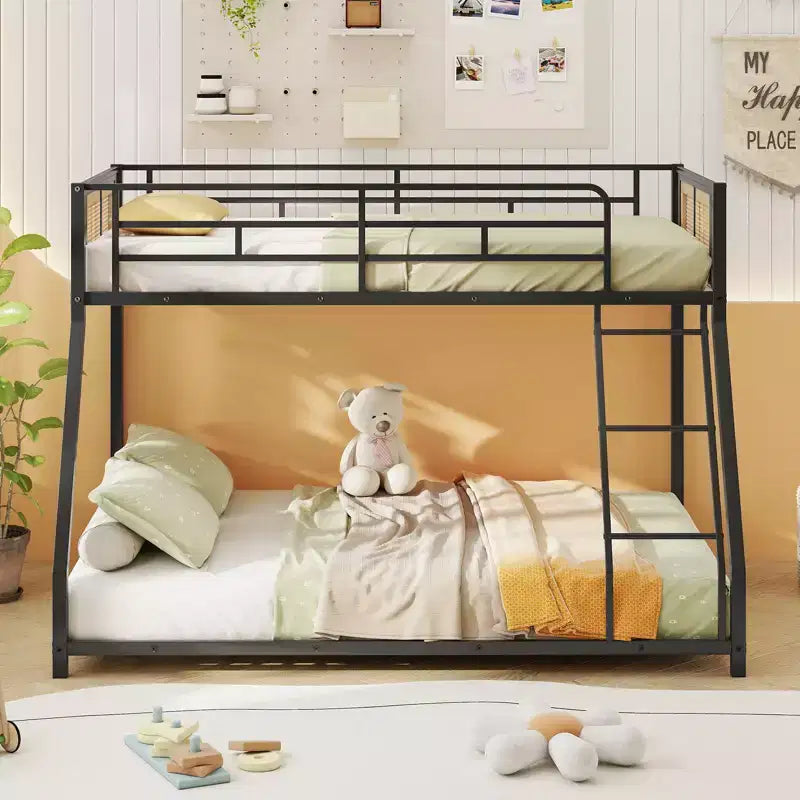Letto a castello in metallo bianco/nero, piazza e mezza superiore e piazza e mezza inferiore, per 2 persone