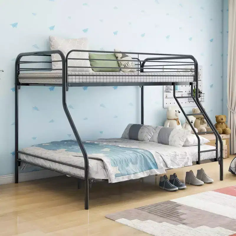 Letto a castello in metallo nero moderno con struttura a due piazze e mezza